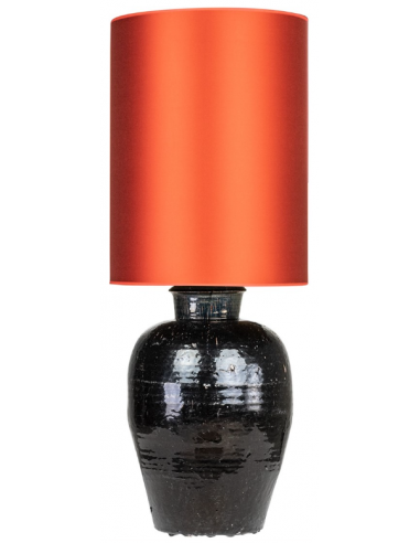 Se Urn Bordlampe i terracotta og satin H110 cm 1 x E27 - Antik sort/Satineret orange hos Lepong.dk