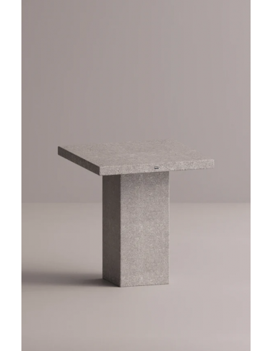 Se Ether spisebord i letbeton H75 x B70 x D70 cm - Grå terrazzo hos Lepong.dk
