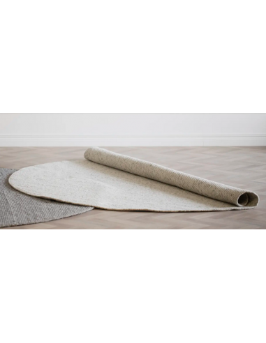 løse tæpper i uld stuen spisebord rundt løse tæpper i uld stuen spisebord rundt