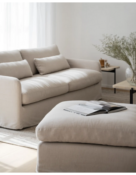 sofa til 3 personer i lys beige stof komfortabel design