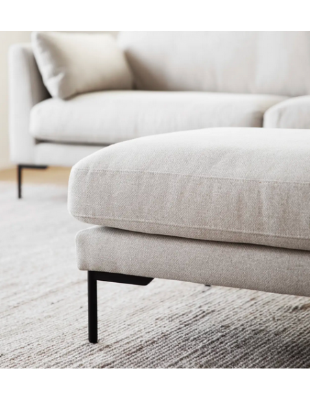 puf til sofa til 3 personer i lys beige stof komfortabel design