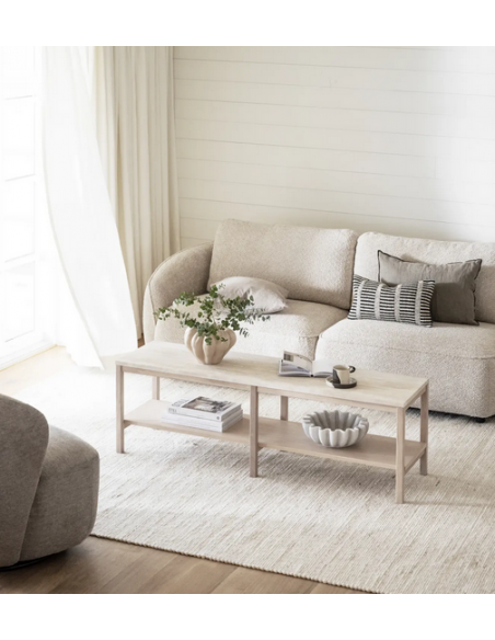 sofa til 3 personer i lys beige stof komfortabel design