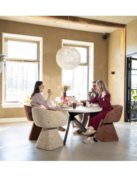 spisebordsstol drejefod armlæn restaurantmøbler restaurantindretning cafeindretning skandinavisk restaurantstole