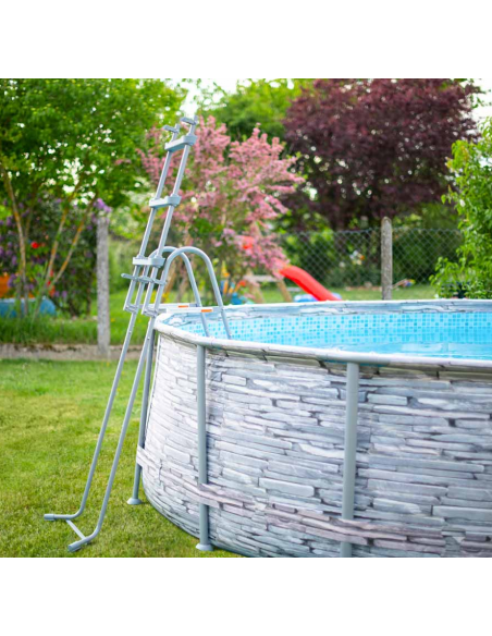 swimming pool svømmebassin udendørs terrasse