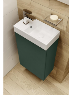 komplet badmiljø gæstetoilet væg underskab med vask håndvask badeværelse 2