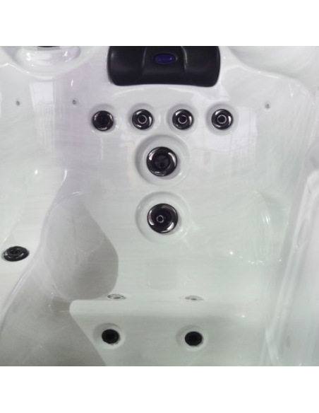 udendørs spa 3 personer udendørsspa spabad udendørs terrasse led bobler lys tilbud massage whirlpool boblebad