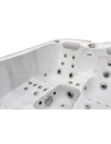 udendørs spa 3 personer udendørsspa spabad udendørs terrasse led bobler lys tilbud massage whirlpool boblebad