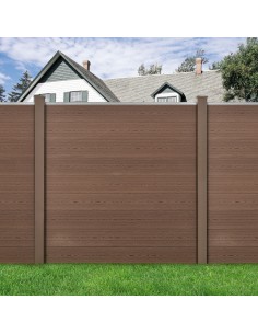 Hegn i komposit vedligeholdelsesfrit havehegn plankeværk have terrasse hund 2