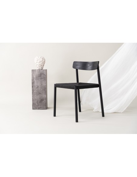 spisebordsstol sort træ moderne nordisk skandinavisk dansk design billige
