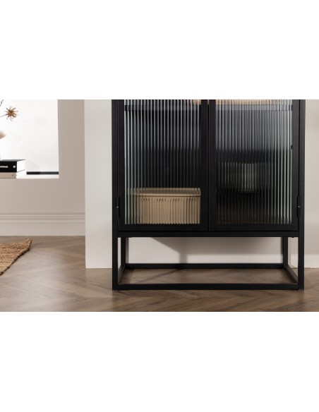 vitrineskab vitrine skab sort metal stål glas lavt