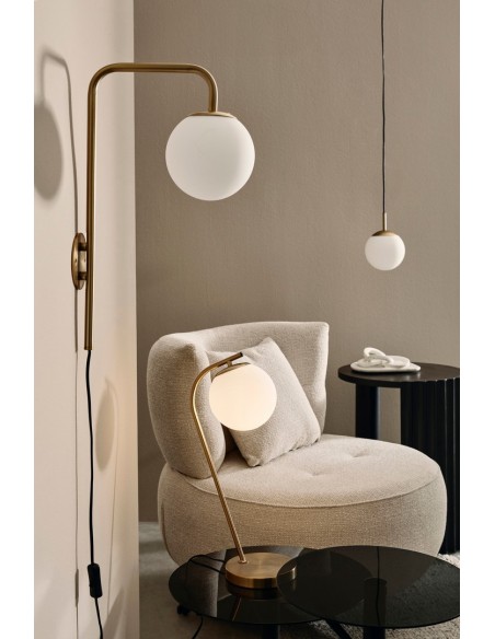 Væglampe guld messing hvid opalglas moderne design billig