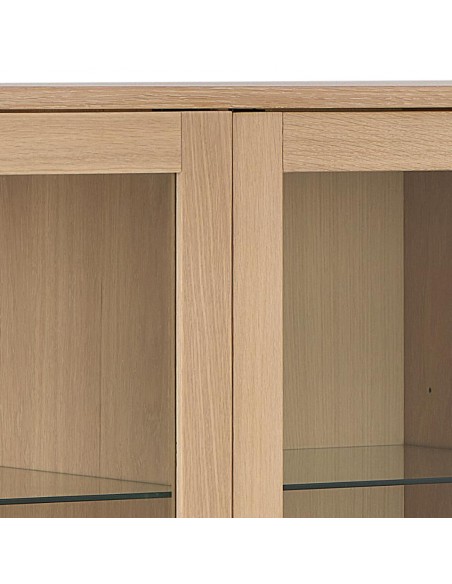 lavt vitrineskab træ eg egetræ olieret skabe hylder moderne design vitrine