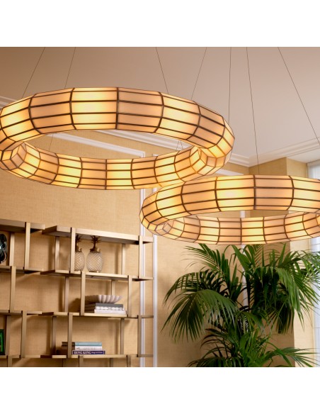 lysekrone loftlampe moderne design spisebord messing eichholtz hotelindretning restaurantindretning