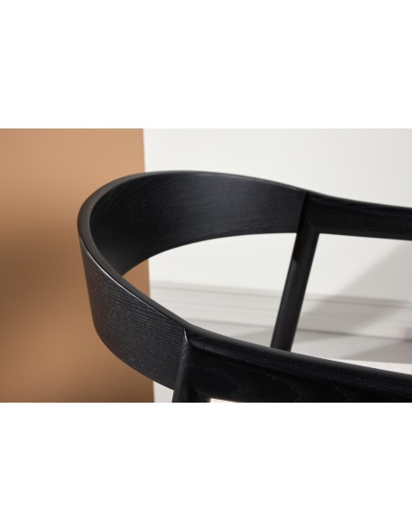 spisebordsstole med armlæn sort træ moderne nordisk skandinavisk dansk design