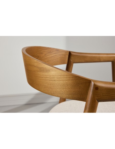 spisebordsstole med armlæn brun træ moderne nordisk skandinavisk dansk design