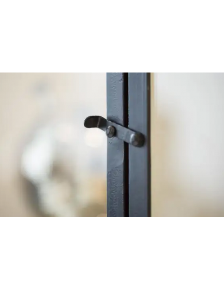 vitrineskab vitrine skab lys lamper belysning moderne design træ hvid