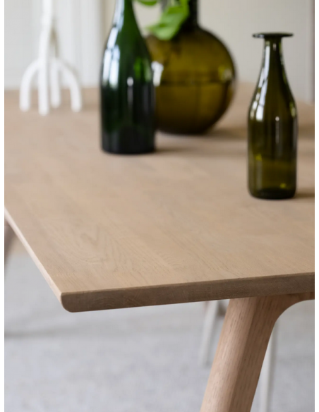 rowico home spisebord i moderne design af egetræ eg