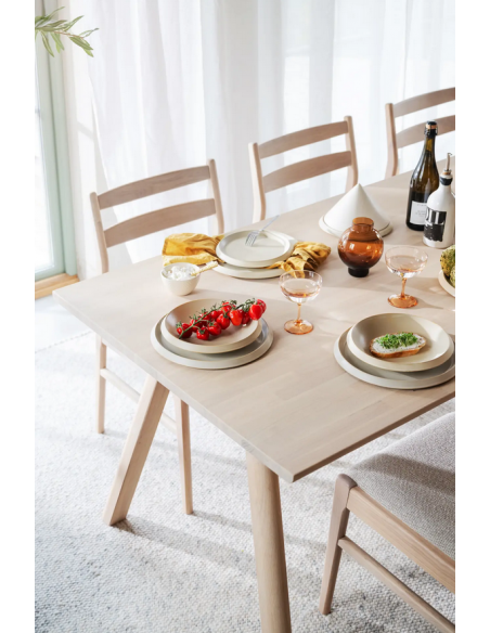 rowico home spisebord i moderne design af egetræ eg