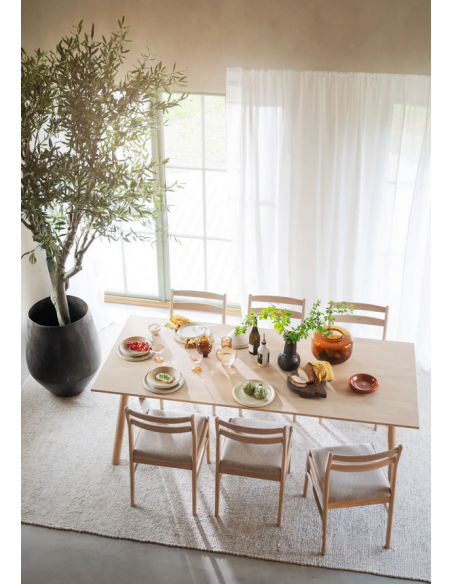 rowico home spisebord i moderne design af egetræ eg