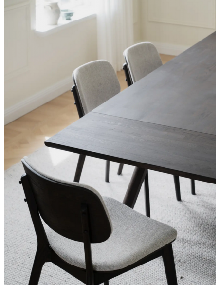 rowico home spisebord i moderne design af egetræ eg