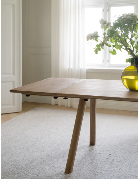 rowico home spisebord i moderne design af egetræ plankebord tillægsplade