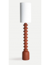 TEMBA Gulvlampe i resin og polyester H181 cm 1 x E27 - Terracotta/Off-white