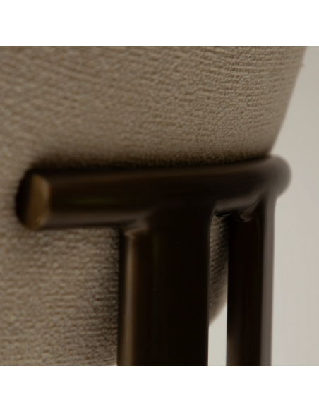 spisebordsstole beige armlæn stof boucle danform dan form dansk design moderne