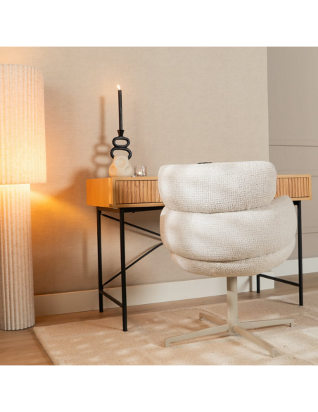 spisebordsstol beige drejefod armlæn restaurantmøbler restaurantindretning cafeindretning skandinavisk restaurantstole