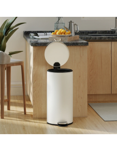 affaldsspand pedalspand køkken værksted sensor batteri håndfri berøringsfri 2