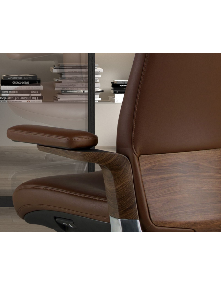 kontorstol med armlæn læder brun erhvervsindretning kontorindretning kontormøbler