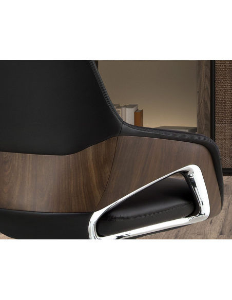 kontorstol med armlæn læder sort erhvervsindretning kontorindretning kontormøbler