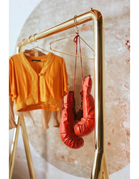 tøjstativ bøjler messing moderne design tøjopbevaring