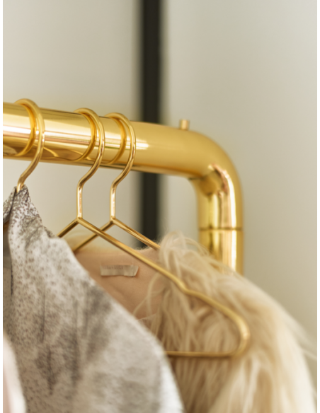 tøjstativ bøjler messing moderne design tøjopbevaring