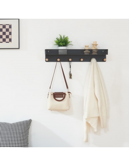 moderne hylde farvet garderobe entre badeværelse knagerække