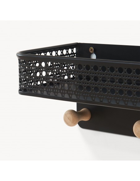 moderne hylde farvet garderobe entre badeværelse knagerække