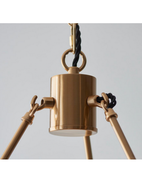 lysekrone skærme stuelampe spisebord messing