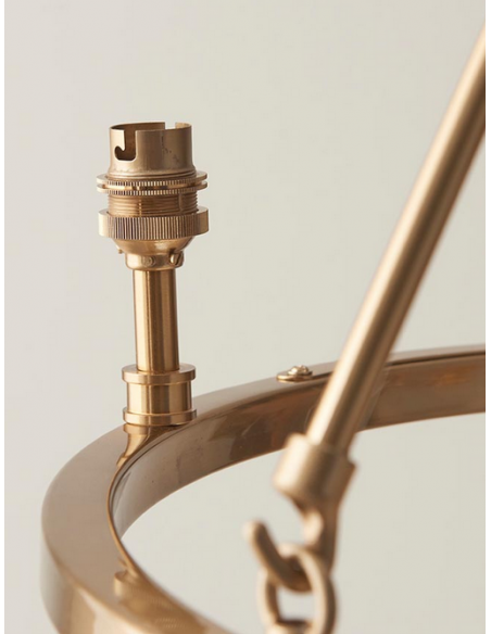 lysekrone skærme stuelampe spisebord messing