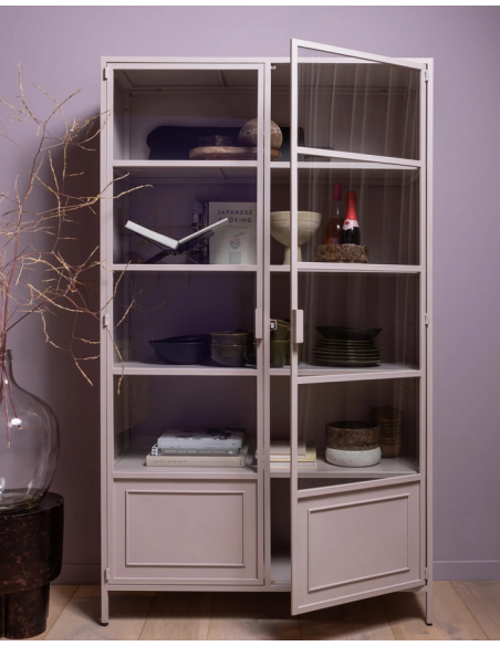 vitrine vitrineskab skab køkkenskab køkken opbevaring træ industrielt fabriks design