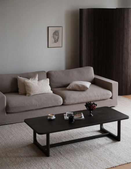 sofa til 4 personer i brun stof komfortabel design rowico aftageligt vaskbart