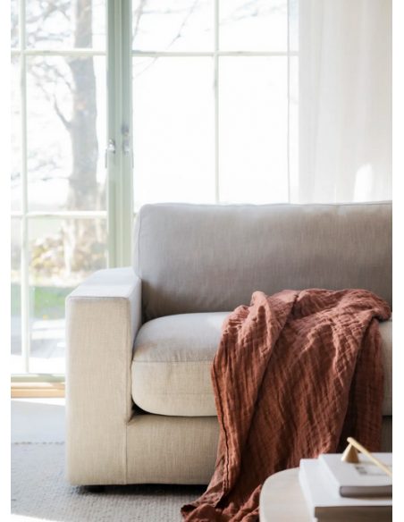 sofa til 4 personer i lys beige stof komfortabel design rowico aftageligt vaskbart