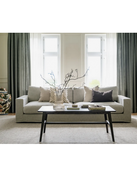 sofa til 4 personer i lys beige stof komfortabel design rowico aftageligt vaskbart