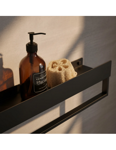 hylde væg væggen badeværelseshylde badeværelse bruseniche brusekabine bruser