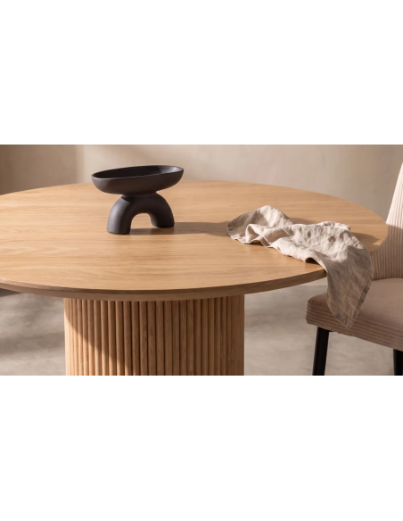 rundt spisebord i moderne design eg træ 120